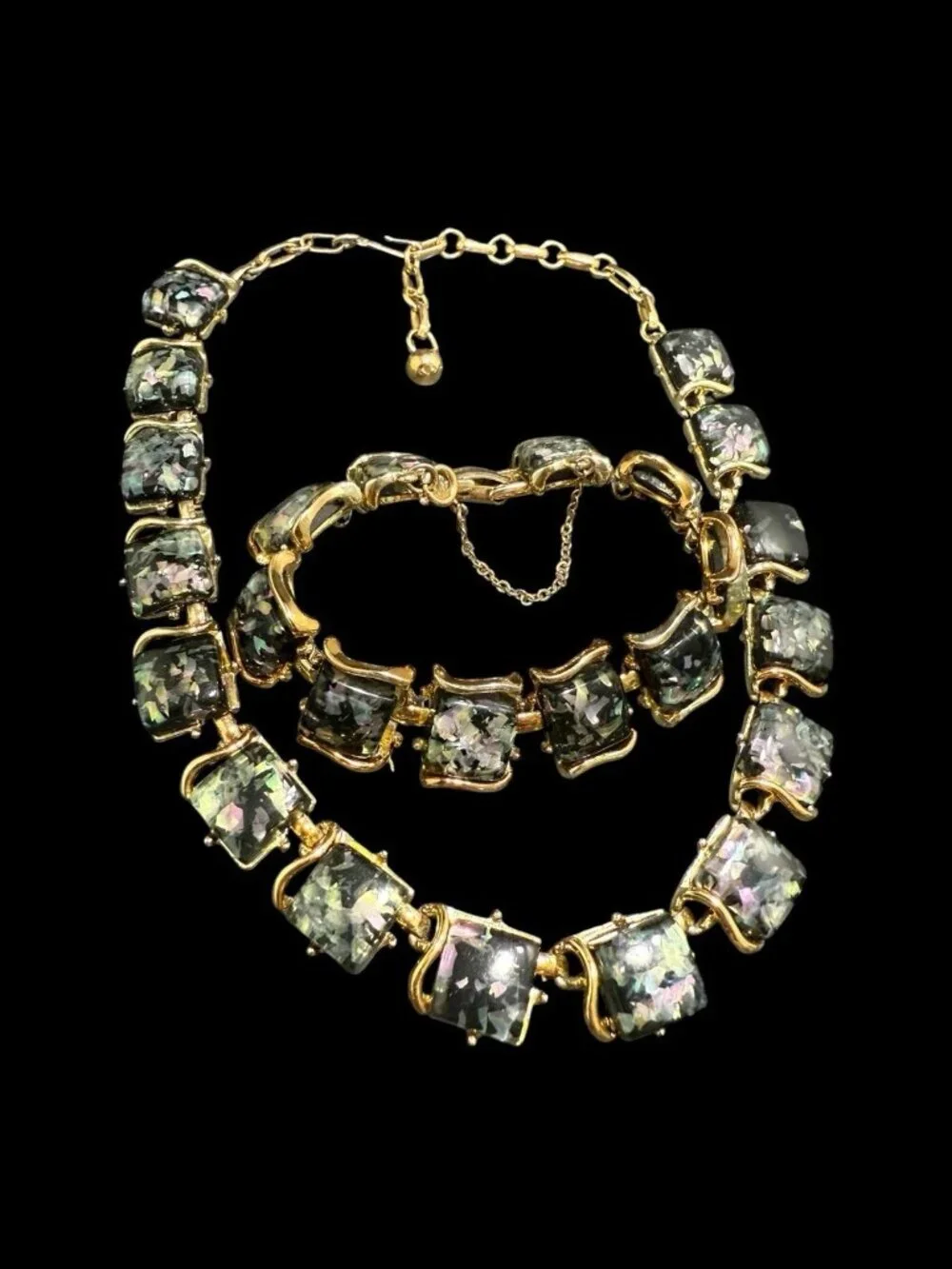 Coro Pegasus Jewelry Set Confetti Lucite Bracelet Necklace Signed